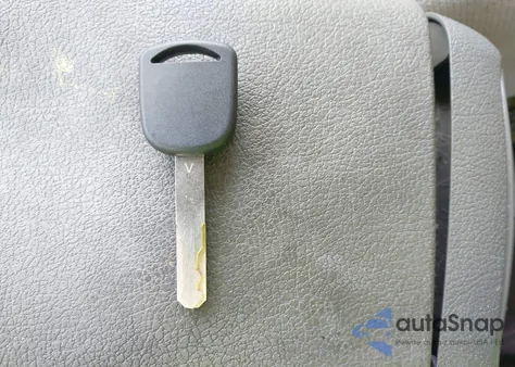 2004 Honda Accord 2.4 Lx из США, поврежденный, VIN 1HGCM56324A094240